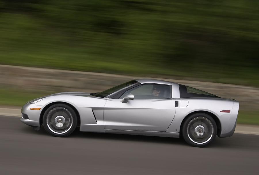  Chevrolet Corvette 2005 года  (фото 6 из 182)